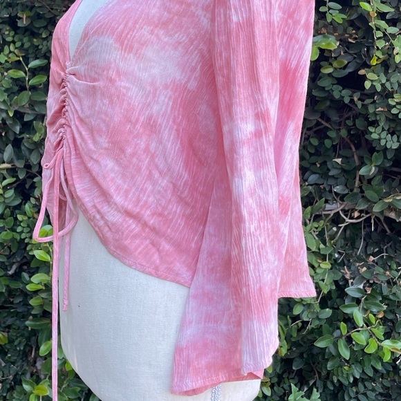 Gauzy Crop Blouse Top Lightweight Semi Sheer Flutter Sleeve Size  Small - Picture 8 of 9